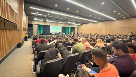 O evento reuniu especialistas de diferentes países, como Espanha, Estados Unidos e França, promovendo debates de alto nível